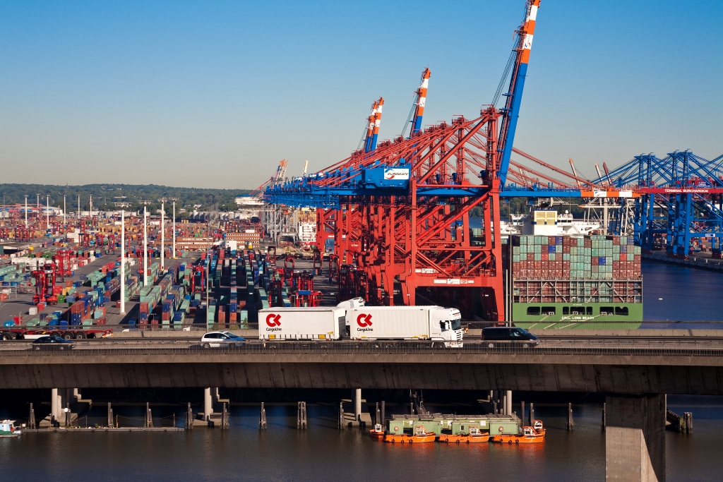Seehafen Transporte CargoLine Logistik